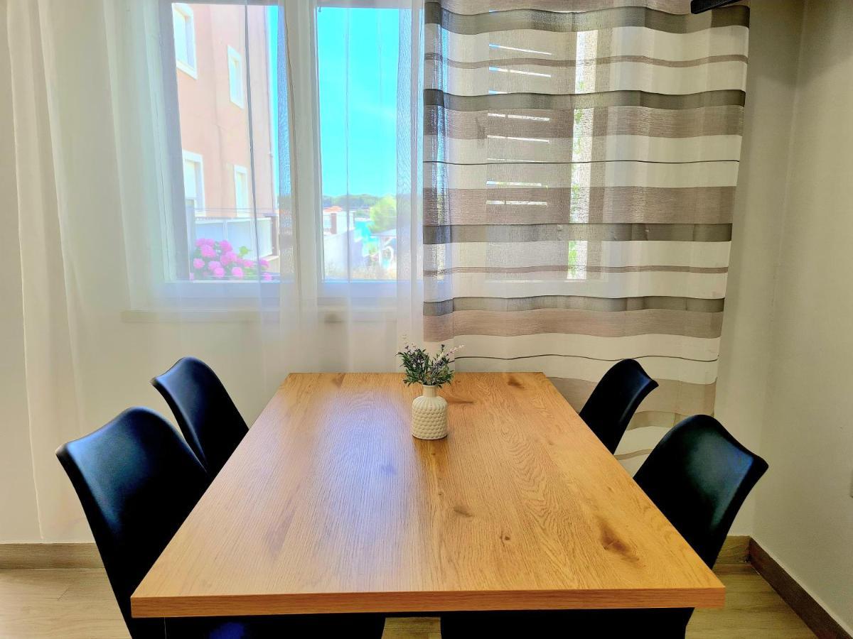 Apartment Ivana ブロダリツァ エクステリア 写真