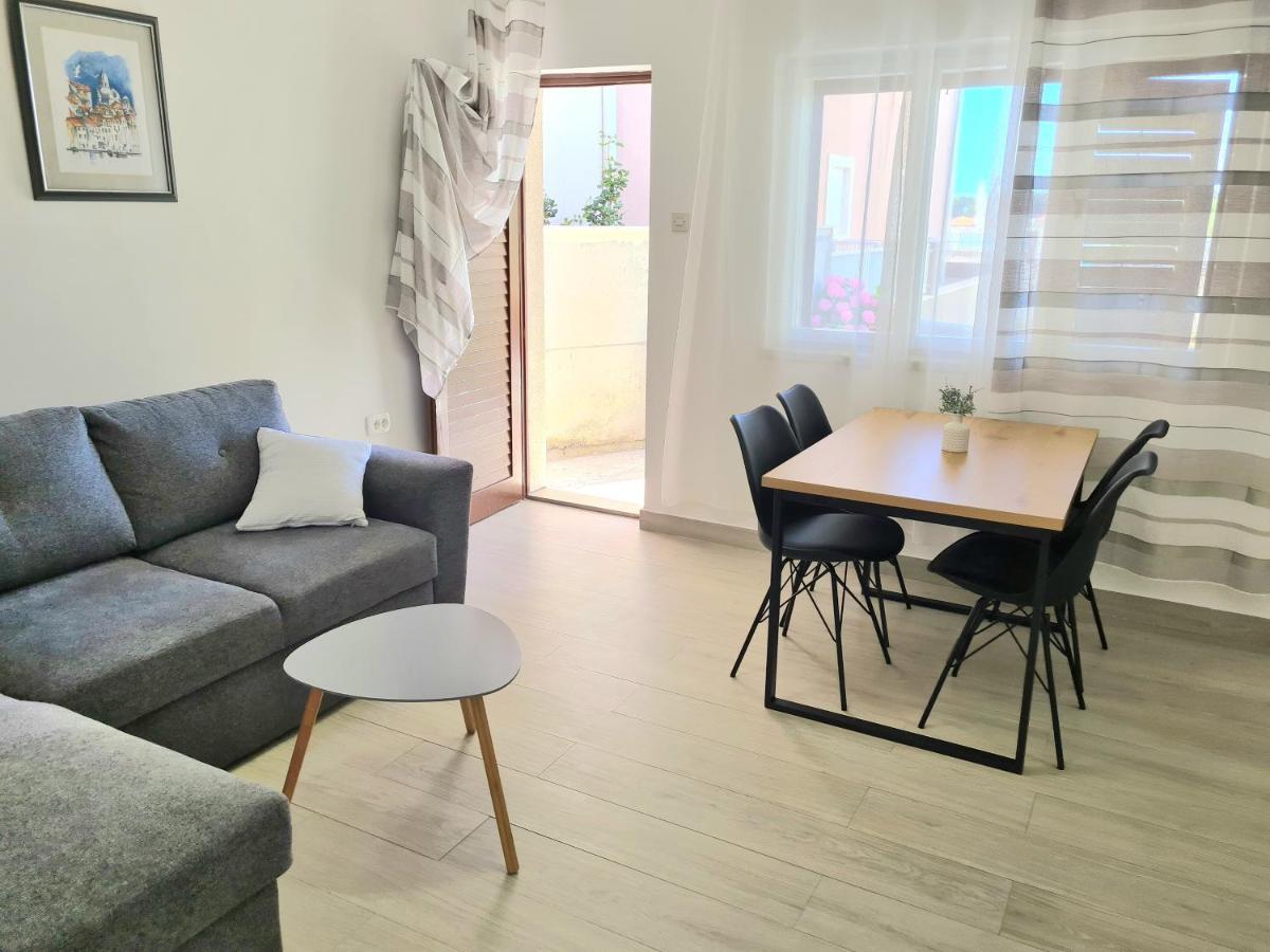 Apartment Ivana ブロダリツァ エクステリア 写真